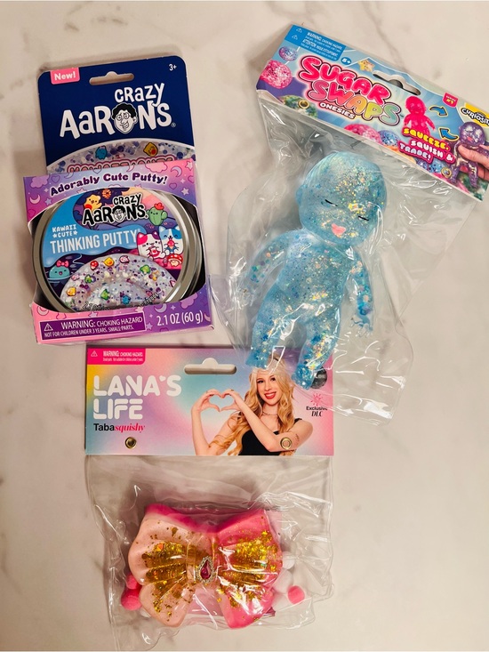 Crazy Aarons, Sugar Swaps Other - Crazy Aaron's Kawaii Cute, Sugar Swaps Onesies Baby, Lana’s Life Pink Bow Roblox